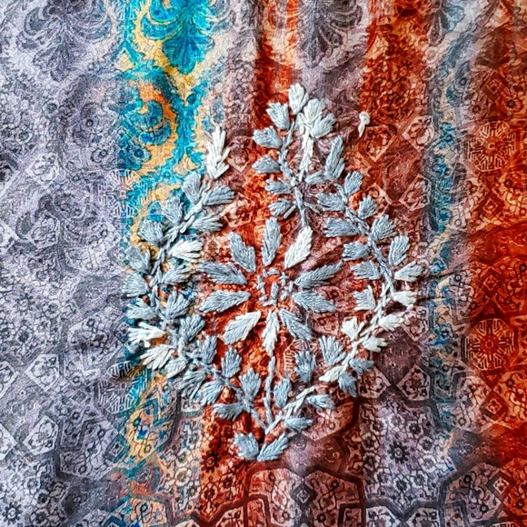 Sevya silky tunic xxl to 1x - Picture 4 of 16